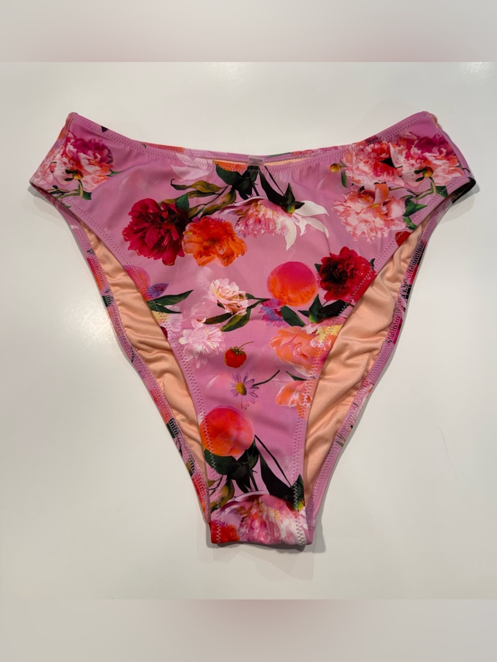 Victoria’s Secret Laurito High-waist Cheeky Bottom - Size M Pink and red peony